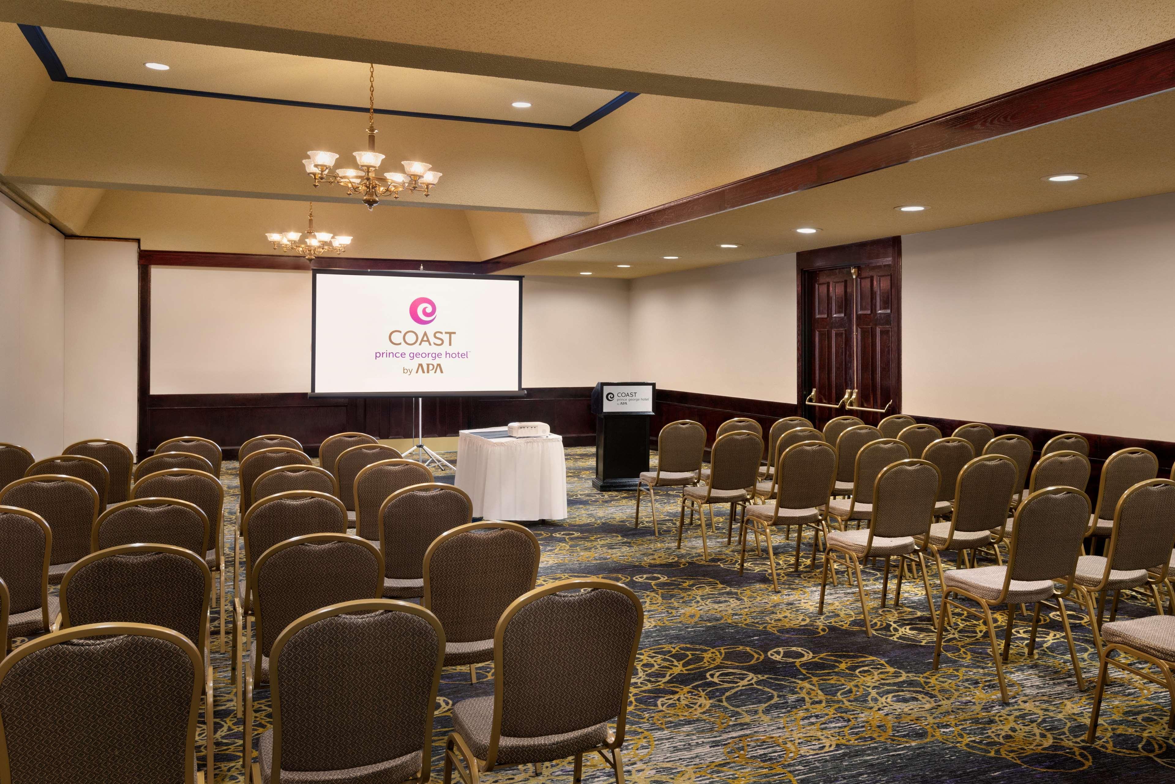 Coast Prince George Hotel By Apa מראה חיצוני תמונה
