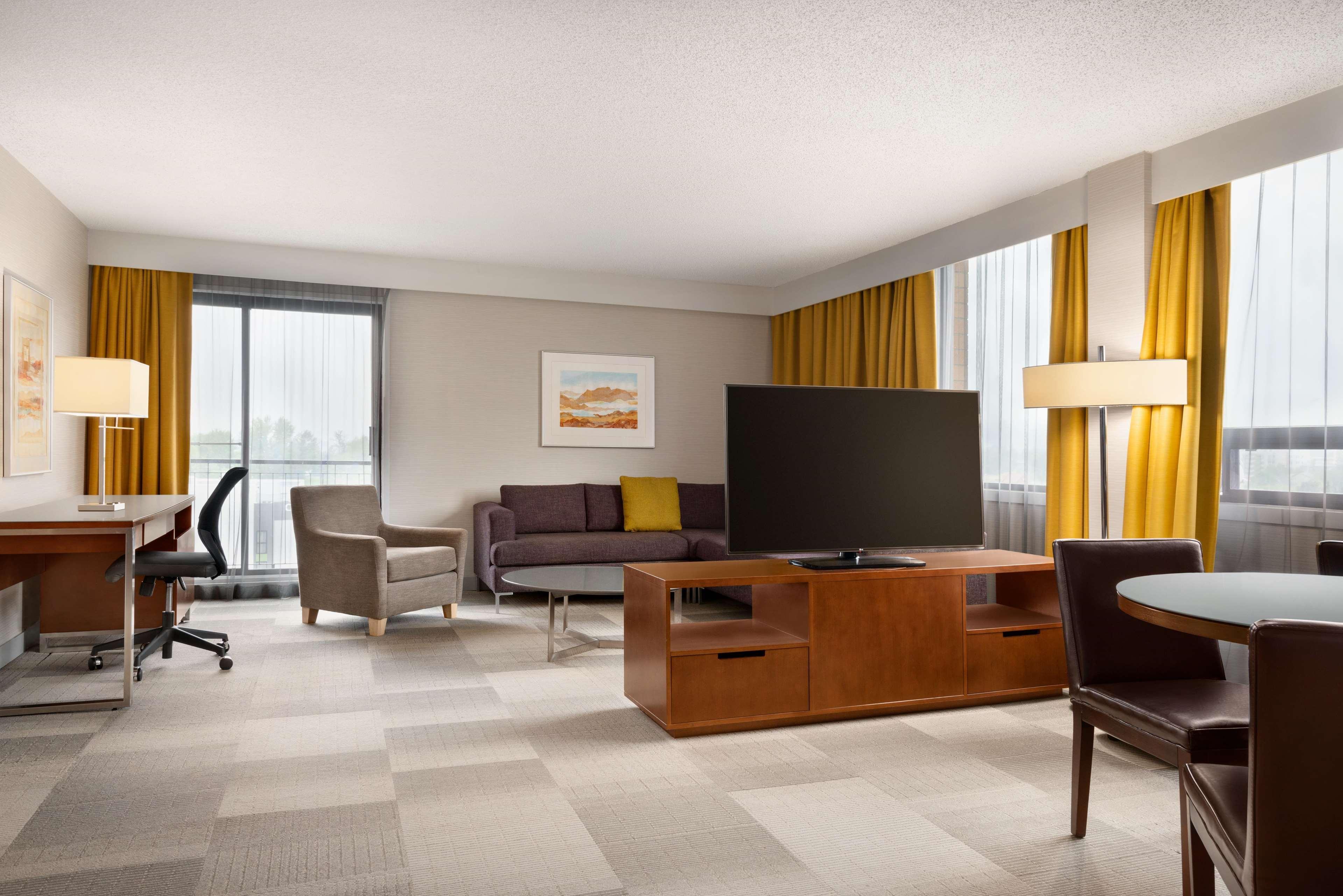 Coast Prince George Hotel By Apa מראה חיצוני תמונה