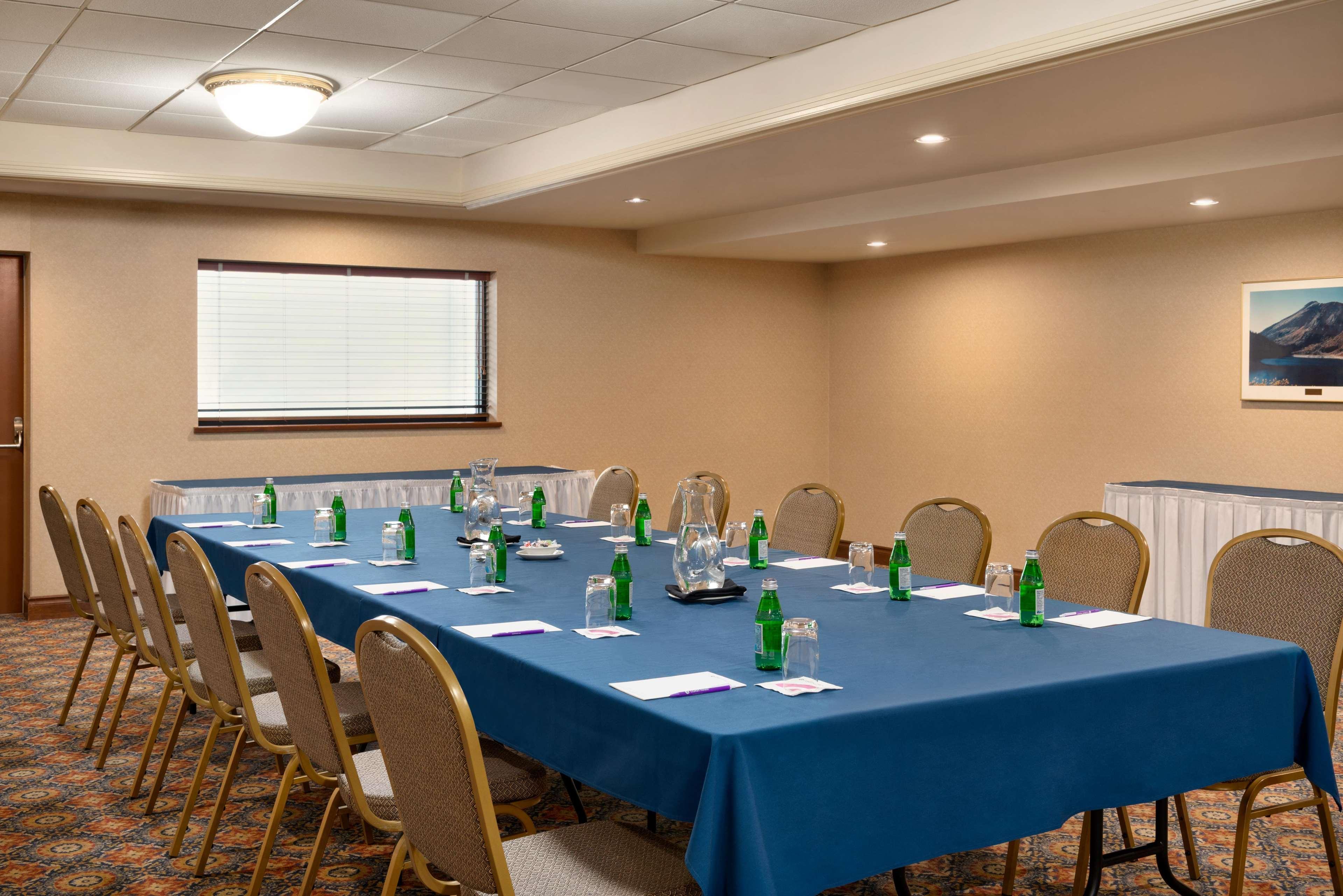 Coast Prince George Hotel By Apa מראה חיצוני תמונה