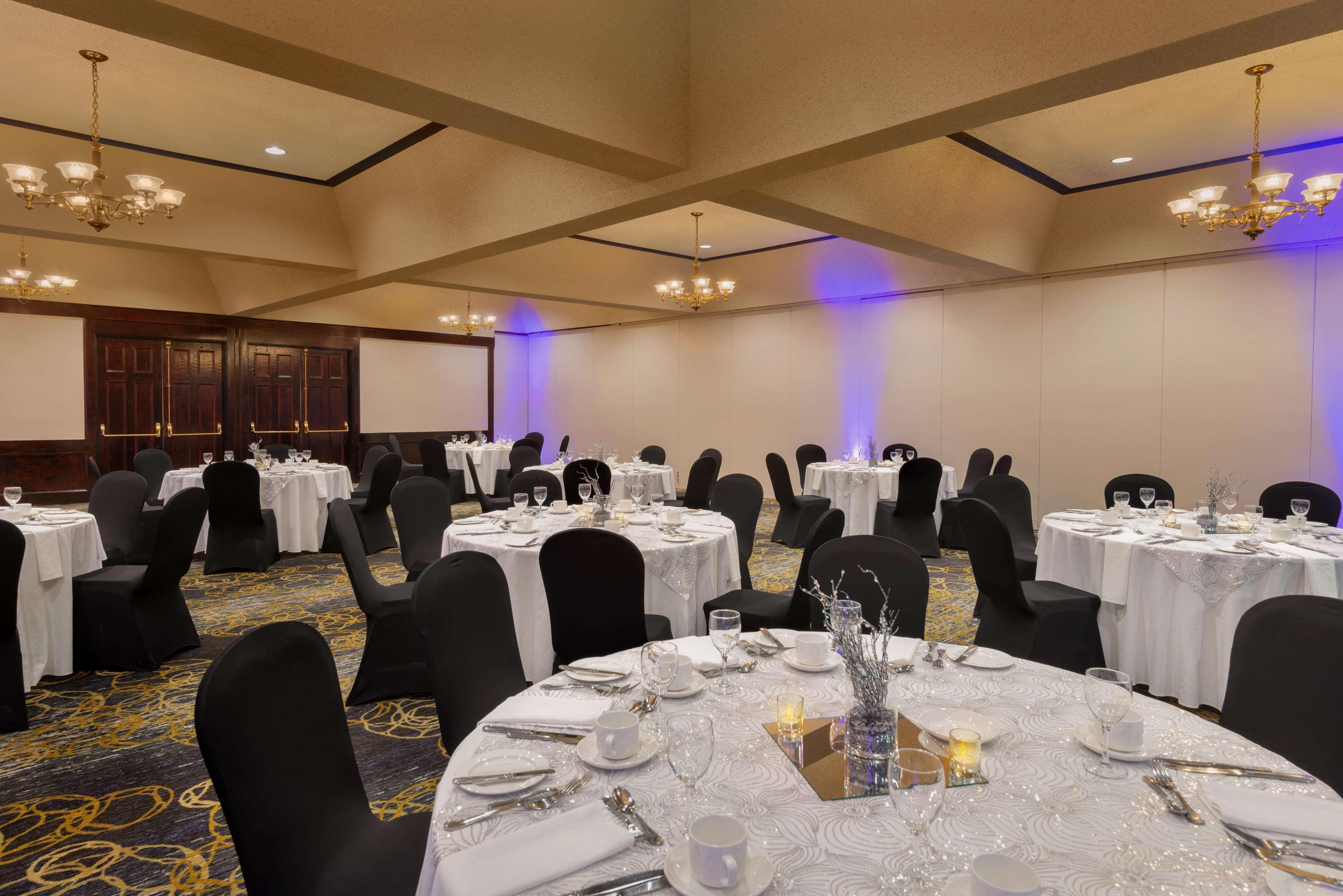 Coast Prince George Hotel By Apa מראה חיצוני תמונה