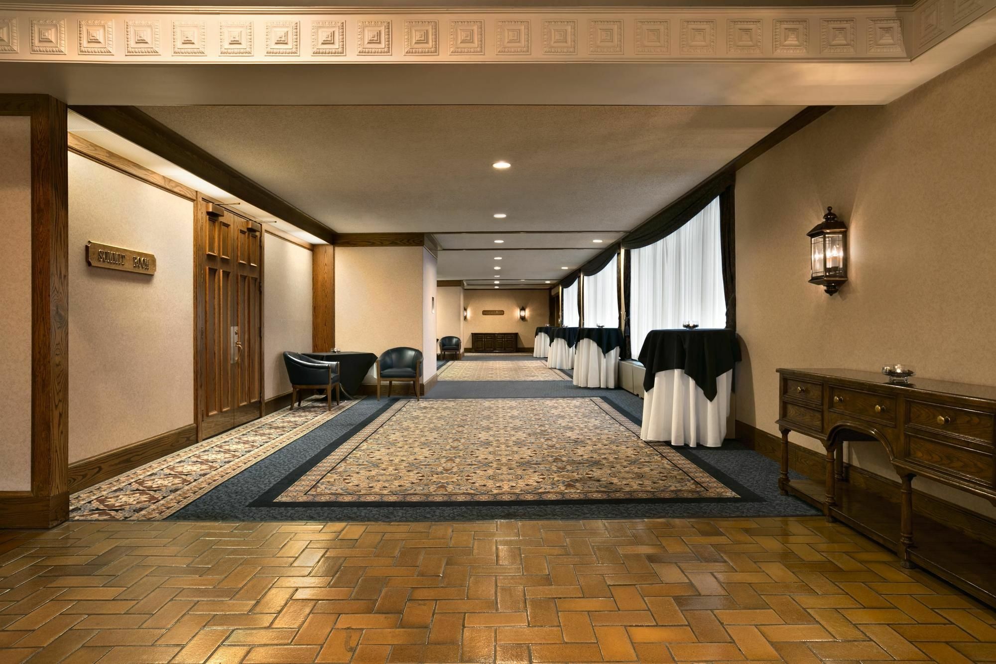 Coast Prince George Hotel By Apa מראה חיצוני תמונה