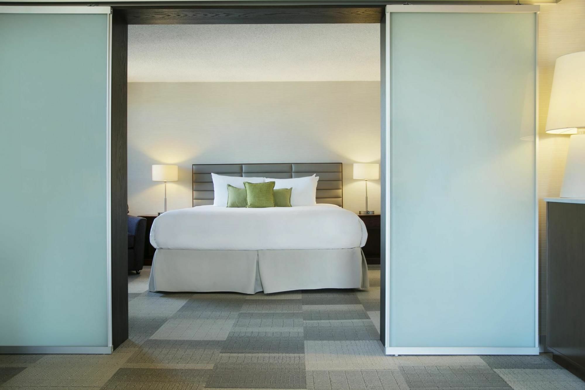 Coast Prince George Hotel By Apa מראה חיצוני תמונה